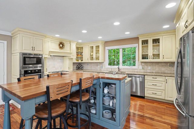 3334 Clearview Lane, Saugatuck Twp, MI 49453