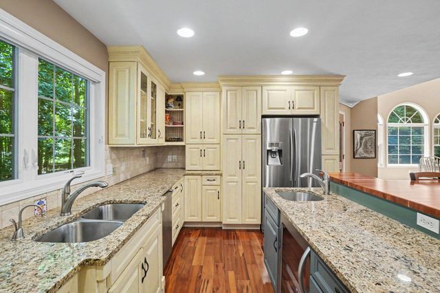 3334 Clearview Lane, Saugatuck Twp, MI 49453
