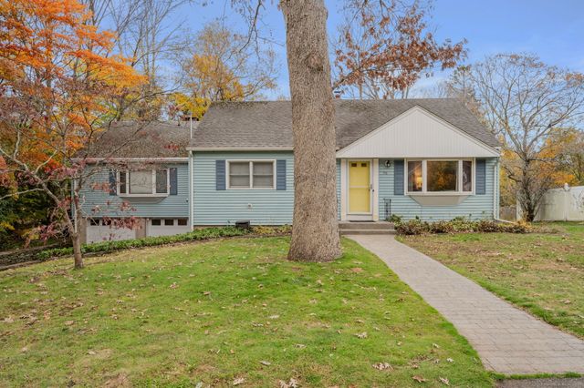 36 Watrous Avenue, Groton, CT 06355