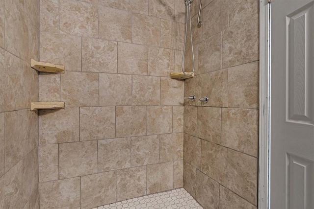 8829 NW 84th Street, Oklahoma City, OK 73132