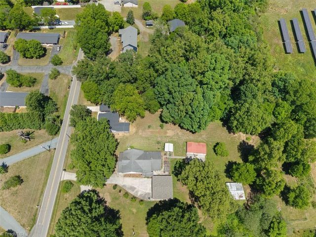 632 Stokesburg Road, Walnut Cove, NC 27052