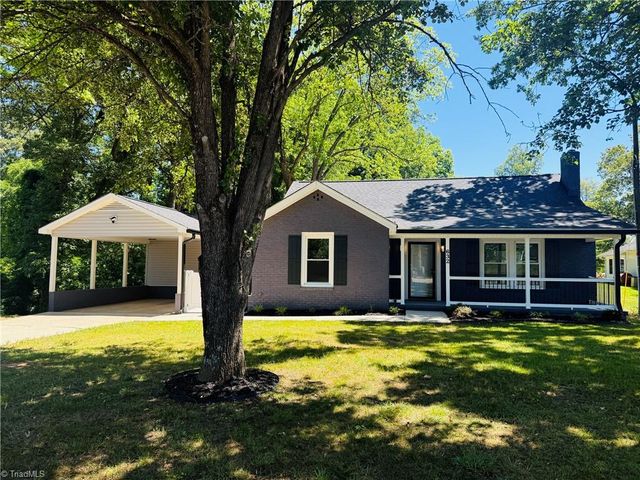 632 Stokesburg Road, Walnut Cove, NC 27052