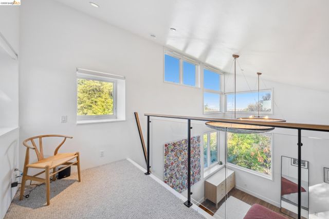 8210 Skyline Blvd, Oakland, CA 94611