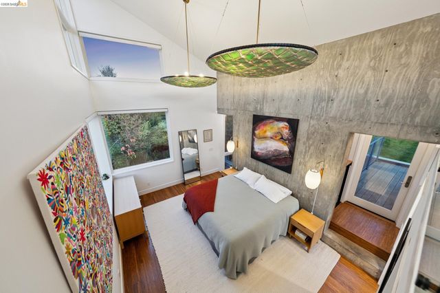 8210 Skyline Blvd, Oakland, CA 94611