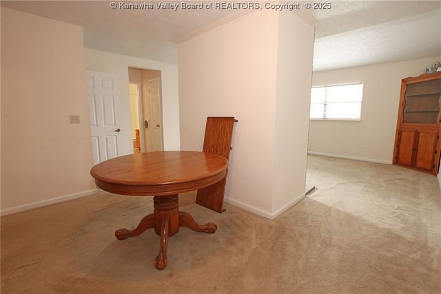 1302 Hunters Ridge Road, Charleston, WV 25314