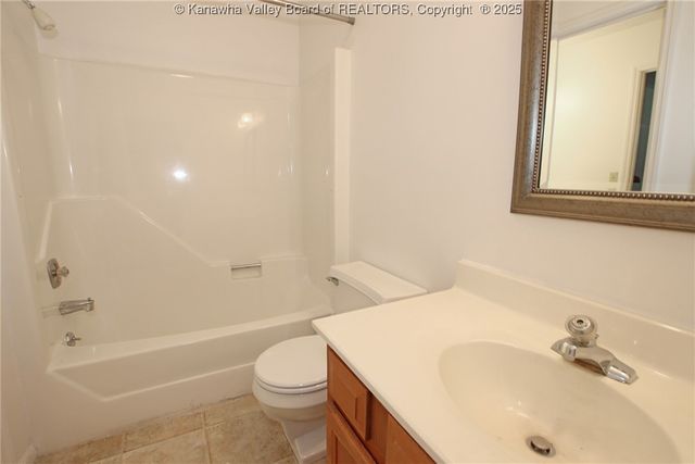 1302 Hunters Ridge Road, Charleston, WV 25314