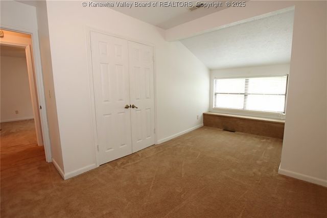 1302 Hunters Ridge Road, Charleston, WV 25314