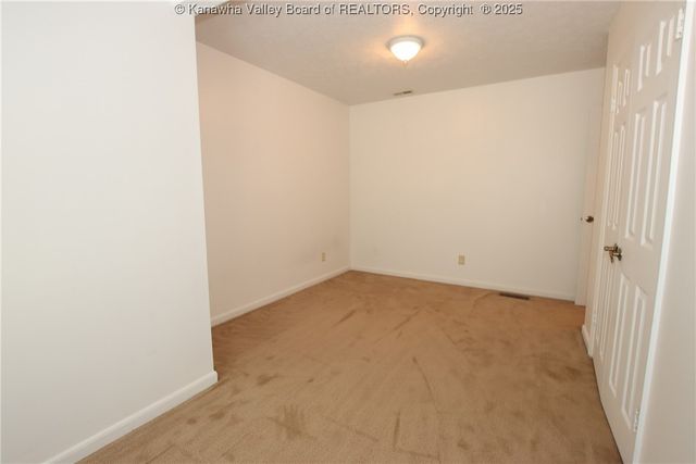 1302 Hunters Ridge Road, Charleston, WV 25314