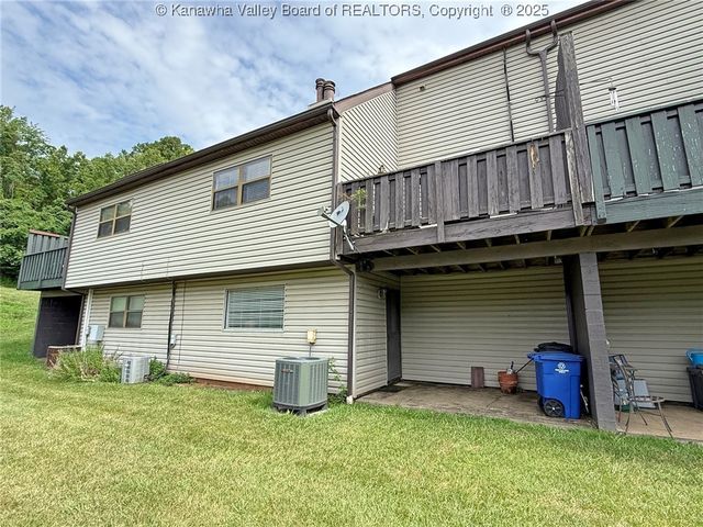 1302 Hunters Ridge Road, Charleston, WV 25314