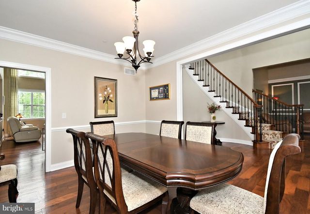 300 ROWLAND LN, Line Lexington, PA 18932