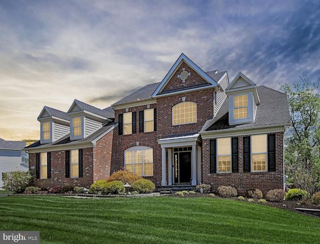 300 ROWLAND LN, Line Lexington, PA 18932