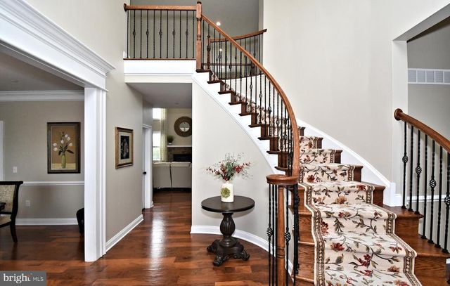 300 ROWLAND LN, Line Lexington, PA 18932