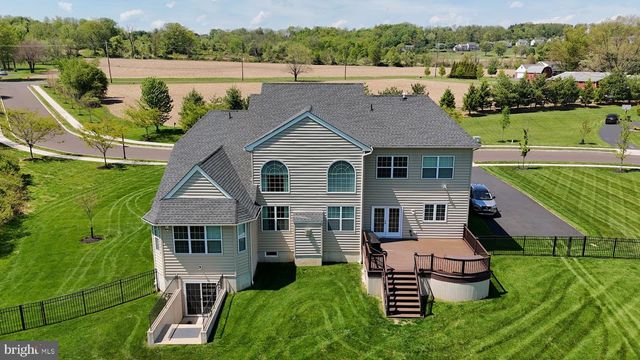 300 ROWLAND LN, Line Lexington, PA 18932