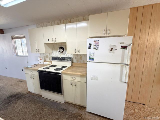 426 3rd St, Hugo, CO 80821