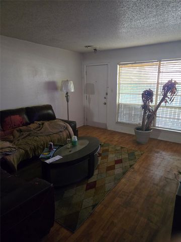 5055 Ridglea Lane 1103, Fort Worth, TX 76116