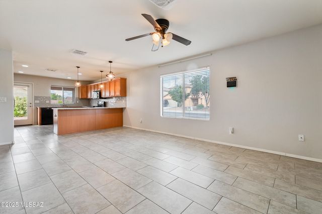 11838 W Thomas Arron Drive, Marana, AZ 85653