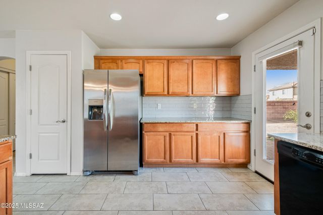 11838 W Thomas Arron Drive, Marana, AZ 85653