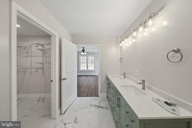 646 SANDY POINT RD, Heathsville, VA 22473