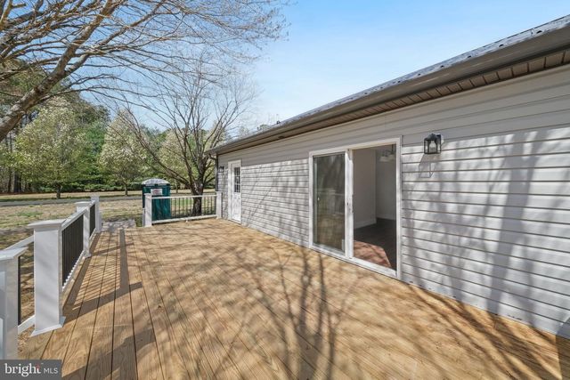 646 SANDY POINT RD, Heathsville, VA 22473