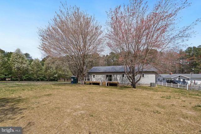 646 SANDY POINT RD, Heathsville, VA 22473