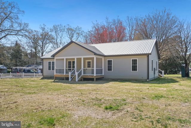 646 SANDY POINT RD, Heathsville, VA 22473