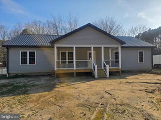 646 SANDY POINT RD, Heathsville, VA 22473