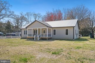 646 SANDY POINT RD, Heathsville, VA 22473