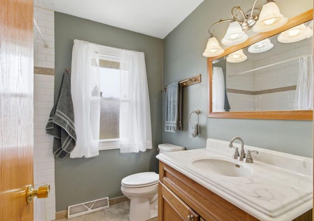 6223 W Hustis STREET, Milwaukee, WI 53223