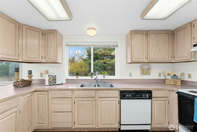 40 Cline Road, Sequim, WA 98382