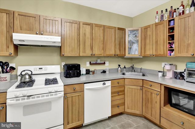 313 MELROSE AVE, Reading, PA 19606