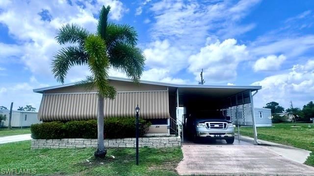 5509 Miles Standish LN, North Fort Myers, FL 33917