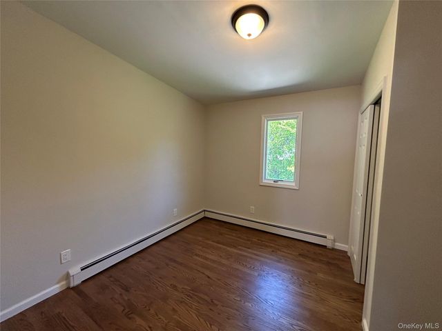 115 Lexington Avenue 1st Floor, West Babylon, NY 11704