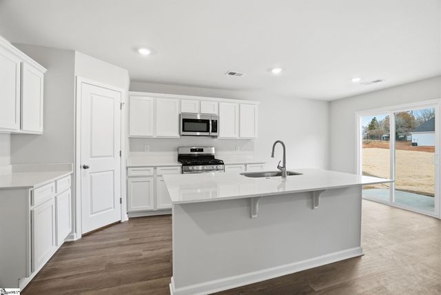 1012 S Welcome Road, Greenville, SC 29611