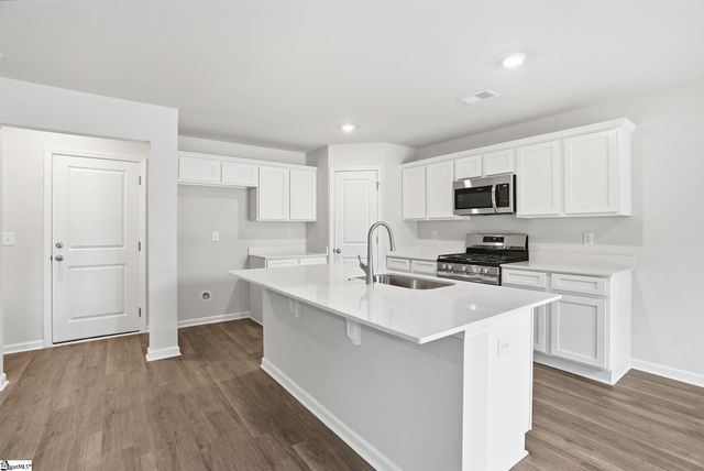 1012 S Welcome Road, Greenville, SC 29611