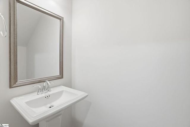 1012 S Welcome Road, Greenville, SC 29611