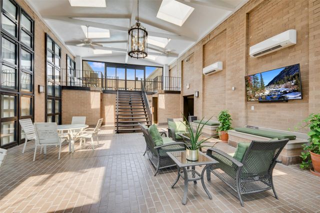 1122 Colorado ST 1902, Austin, TX 78701