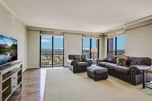 1122 Colorado ST 1902, Austin, TX 78701