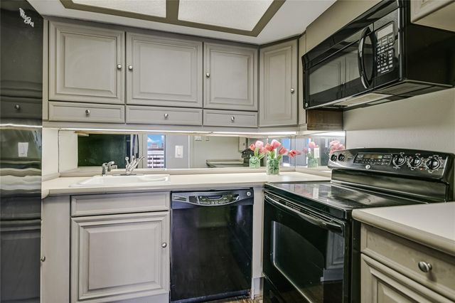 1122 Colorado ST 1902, Austin, TX 78701