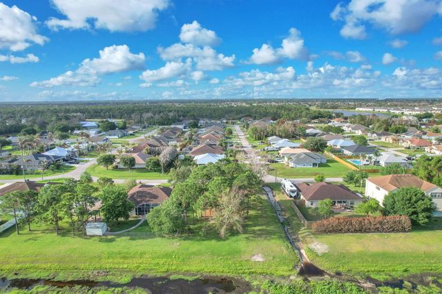 5464 NW Boydga Avenue, Port St. Lucie, FL 34986