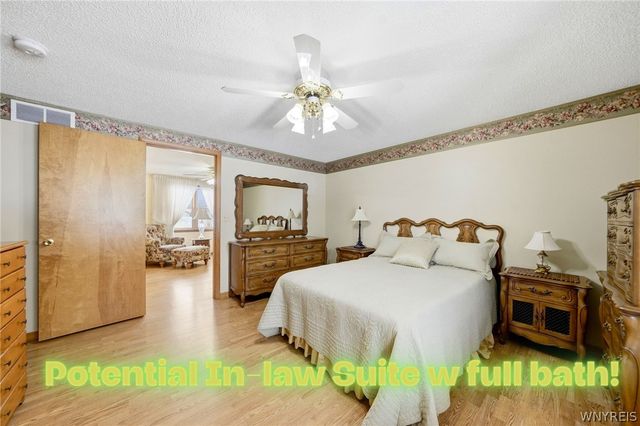 7196 Balla Drive, Wheatfield, NY 14120