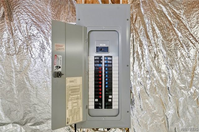 7196 Balla Drive, Wheatfield, NY 14120