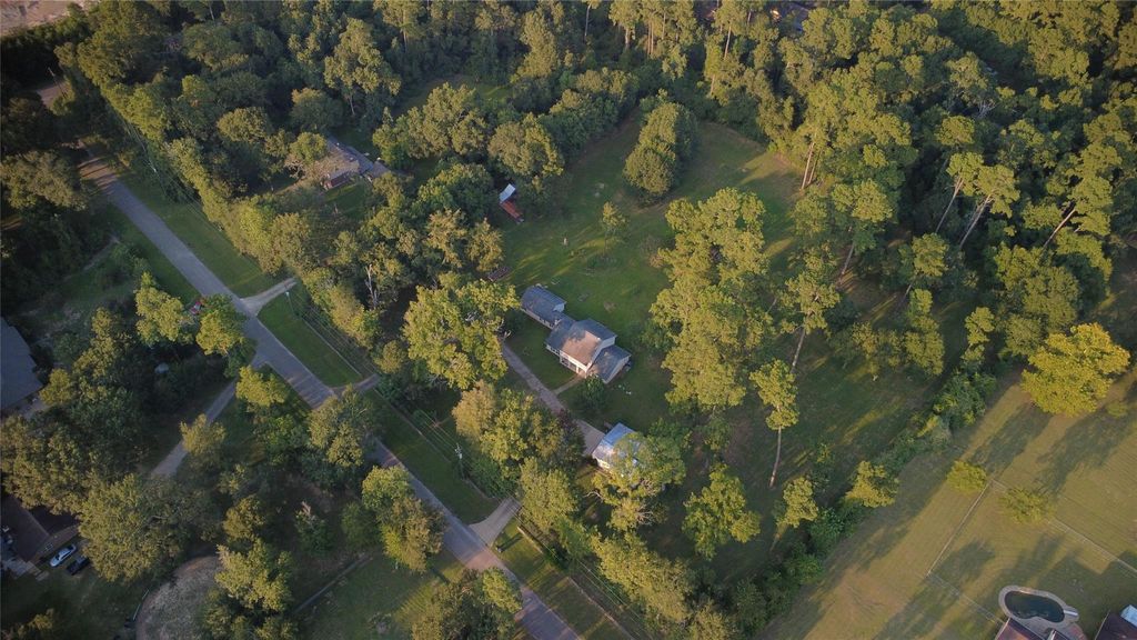 27110 Cherokee Lane, Magnolia, TX 77354