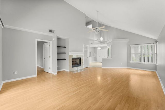 1329 White Blossom Lane, Fort Walton Beach, FL 32547