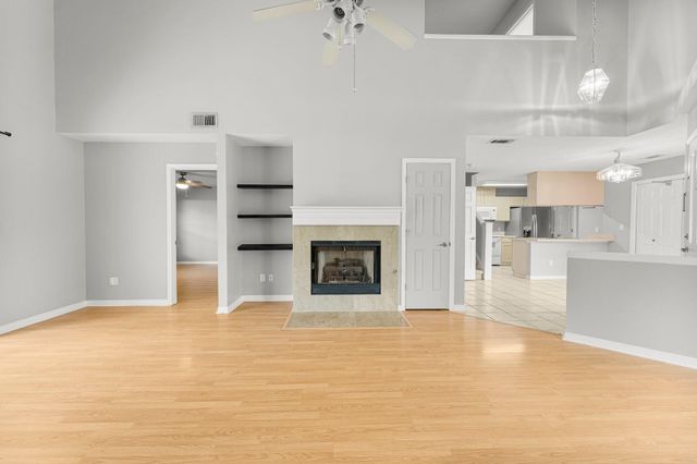 1329 White Blossom Lane, Fort Walton Beach, FL 32547