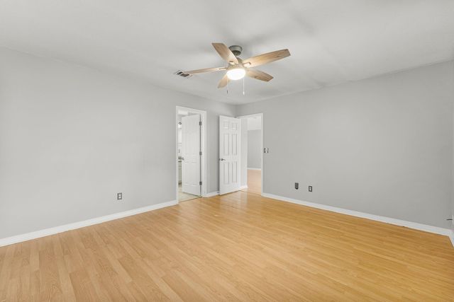 1329 White Blossom Lane, Fort Walton Beach, FL 32547