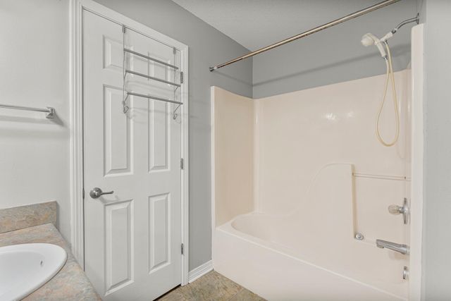 1329 White Blossom Lane, Fort Walton Beach, FL 32547