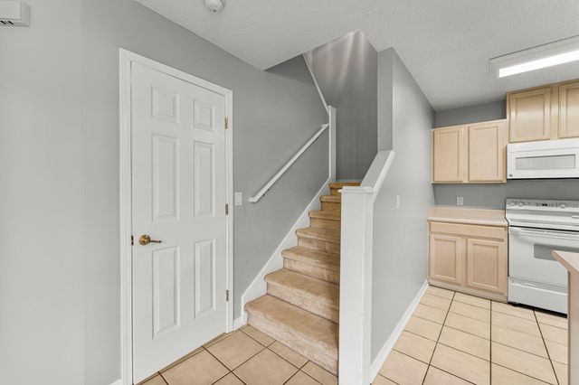 1329 White Blossom Lane, Fort Walton Beach, FL 32547