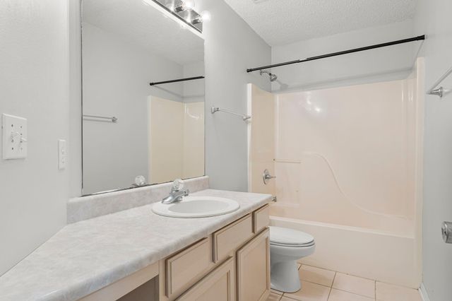 1329 White Blossom Lane, Fort Walton Beach, FL 32547