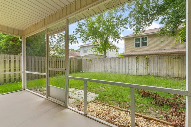 1329 White Blossom Lane, Fort Walton Beach, FL 32547