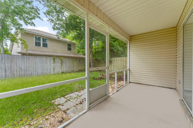 1329 White Blossom Lane, Fort Walton Beach, FL 32547